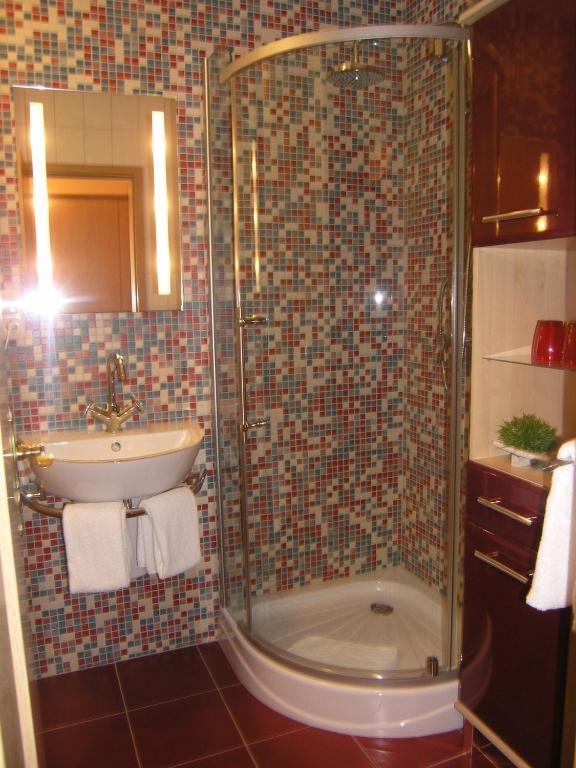 Standard Double Room,507384813:JPEG